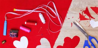 Fabric Cutting Tools: Types of cutting machine used in Apparel industry