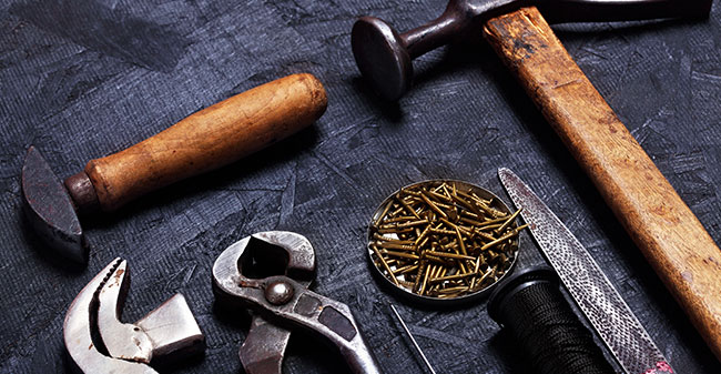 how to make a sewing table: Things you’ll need